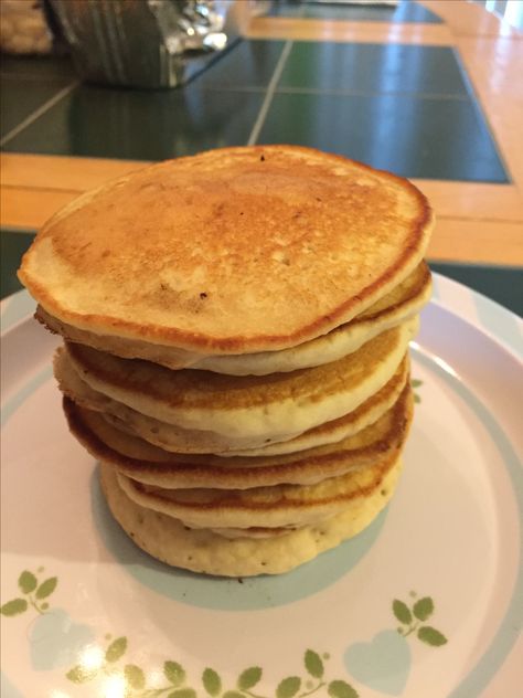 Egg free and soy milk fluffy pancake! Recipe from https://www.foodhero.org/recipes/favorite-pancakes-without-eggs Pancakes Pictures, Pancake Pictures, Fluffy Pancake Recipe, Homemade Pancakes, Homemade Breakfast, Fluffy Pancakes, Dessert Pictures, Soy Milk, Gluten Free Cooking