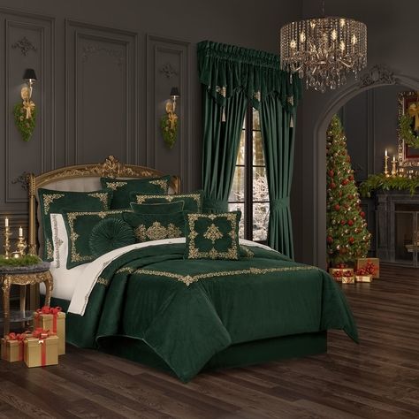 Lux Interior, Christmas Duvet Cover, Christmas Duvet, Embroidered Duvet Cover, Green Comforter, Golden Embroidery, Velvet Duvet, King Duvet Cover Sets, Queen Duvet Cover