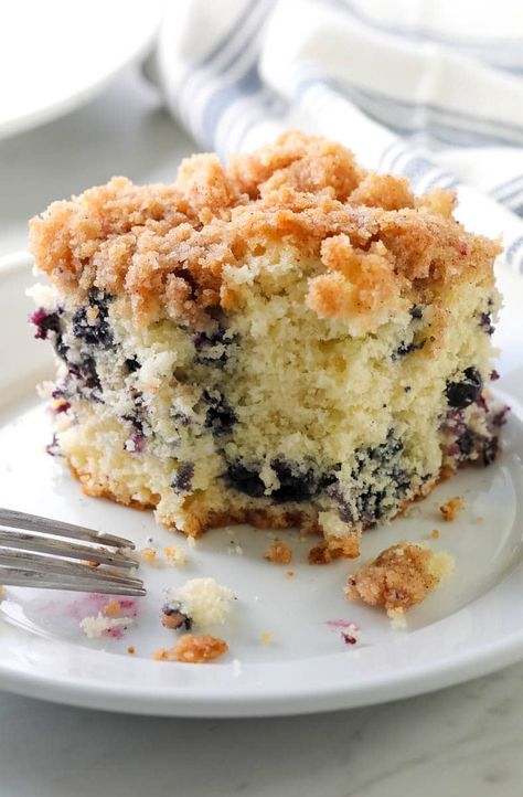 Blueberry Buckle is an old-fashioned sweet coffee cake with fresh blueberries and topped with a buttery sugar-cinnamon streusel topping. This classic recipe will take you back to grandmas’s kitchen table with the first bite! Blueberry Buckle Cake, Buckle Cake, Buckle Recipe, Blueberry Buckle Recipe, Banana Crumb Cake, Blueberry Buckle, Easy Egg Recipes, Brunch Cake, Blueberry Coffee