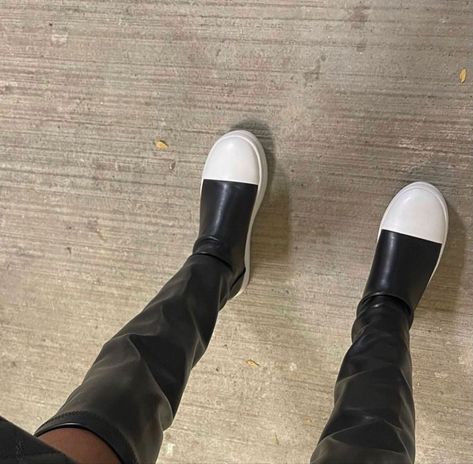 Rick Owen Boots, Stocking Boots, Swag Shoes, Hunter Boots, Rick Owens, Sneaker Head, Christmas List, Rubber Rain Boots, Eye Candy