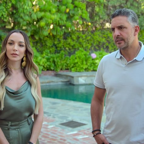 The family real estate business is getting real.  In an exclusive clip from the Netflix's Buying Beverly Hills series premiere, which debuts Nov. 4, The Agency CEO Mauricio Umansky celebrates... The Agency Real Estate, Buying Beverly Hills, Communication Issues, Future Dreams, Real Estate Business, The Agency, Big Sale, Sneak Peek, Beverly Hills