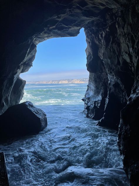 La Jolla Caves, Cave Aesthetic, La Jolla San Diego, La Jolla Beach, Sea Cave, La Jolla California, San Diego Travel, San Diego Living, California Vibe