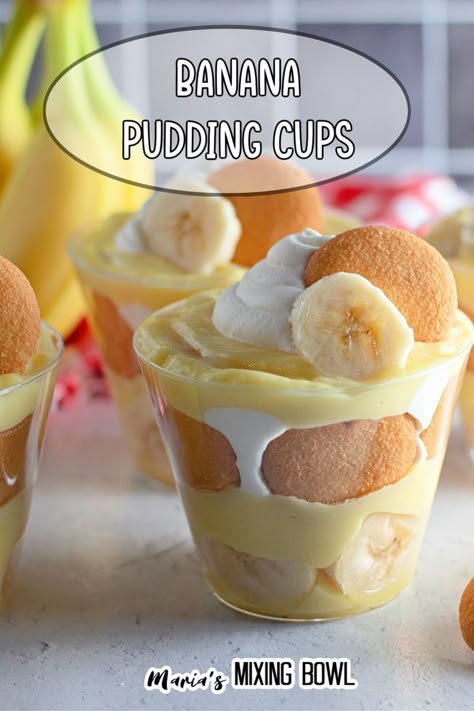 These Banana Pudding Cups are the perfect individual treat for those who crave a classic banana pudding! These individual banana pudding cups feature creamy vanilla pudding, chunks of real bananas, and crunchy Nilla wafers Holiday Party Food Appetizers, Vanilla Wafer Banana Pudding, Nilla Wafer Banana Pudding, Banana Pudding Cups, Pudding Cup Recipes, Easy Banana Pudding, No Bake Banana Pudding, Nilla Wafers, Pudding Cups