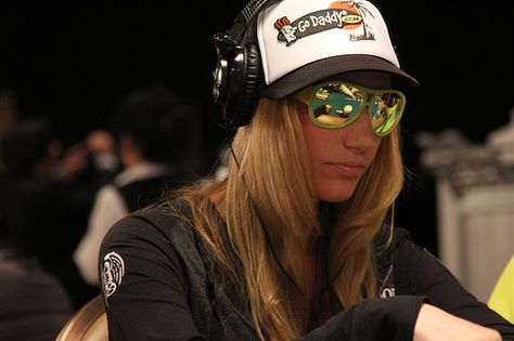 Poker player Vanessa Rousso Vanessa Rousso, World Series Of Poker, Poker Party, Gamer Girls, Texas Holdem, Fashion Articles, Online Poker, Girls Play, Eyewear Brand