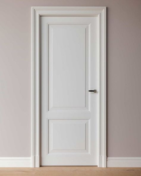 White Main Door, Door Frame Design Wooden, Architrave Ideas, White Wood Door, Door Frame Design, Interior Doors Styles, Architrave Door, White Wooden Doors, Pintu Interior