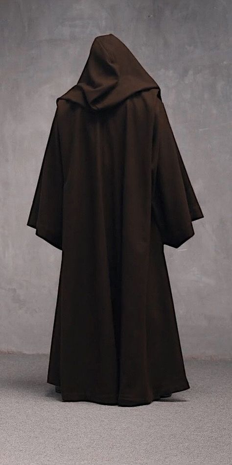 Jedi Clothes, Tempest Costumes, Jedi Cloak, Jedi Aesthetic, Mon Mothma, Cloth Folds, Ritual Clothing, Jedi Outfit, Jedi Robe