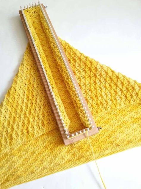 Sunshine Shawl - KB Looms Blog KB Looms Blog Loom Knitting Blanket, Loom Knitting Patterns Free, Tricotin Long, Sock Loom, Round Loom Knitting, Afghan Loom, Loom Knitting Tutorial, Loom Knitting Stitches, Loom Crochet