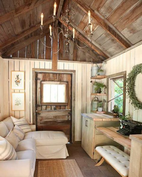 Craft Building Ideas, She Shed Interior, Living In A Shed, Shed Office, Shed Decor, Shed Interior, Studio Shed, Colonial Farmhouse, Shed Home