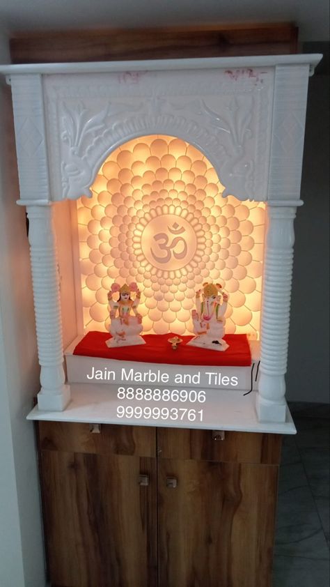 Stylish new mandir for your home. Meditative Om pattern on the backdrop brings vibrancy and a sense of attachment to the pooja room. Marble Mandir, Mandir For Home, Pooja Room Design, Home Temple, Pooja Room, Pooja Rooms, Modern Home, Room Design, Modern House