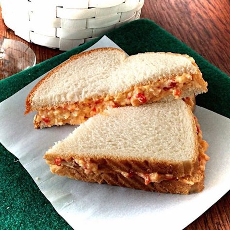 Masters Style-Pimento Cheese Sandwiches | The Local Palate Masters Pimento Cheese, Masters Recipes, Pimento Cheese Sandwich, Summer Drink Ideas, Pimento Cheese Sandwiches, Cheese Sandwich Recipe, Yummy Sandwiches, Fun Summer Drinks, Cheese Sandwich Recipes