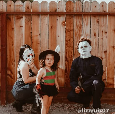 Most Creative Family Halloween Costumes, Family Of 3 Halloween Costumes Horror, Michael Myers Family Costume, Family Of 3 Halloween Costumes Scary, Scary Family Costumes For 3, Horror Movie Family Costumes, Family Scary Halloween Costumes, Horror Family Halloween Costumes, Family Halloween Costumes Scary