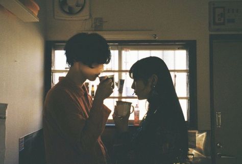 Don't Let Me Go, Japanese Couple, Desi Love, Japanese Photography, Couple Poses Reference, Japanese Love, Grow Old, Let Me Go, Cinematic Photography