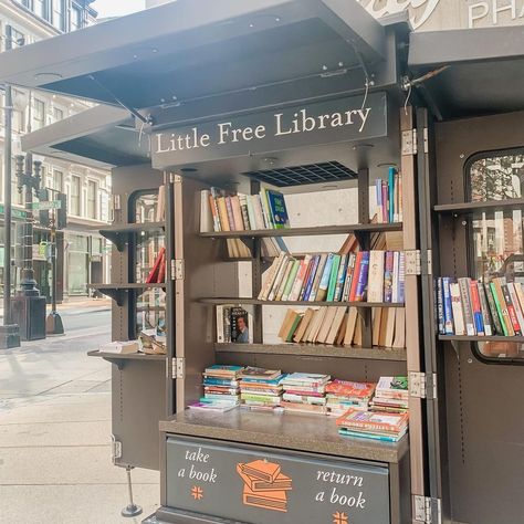 Carmen Grace on Instagram: “I think this might be one of the biggest and prettiest @littlefreelibrary I’ve ever seen 😍 i mean COME ON! This is giving me some Parisian…” Tiny Library, Library Architecture, Orange Soda, Vintage Library, Library Decor, Free Library, Book Stands, World Of Books, Book Blogger