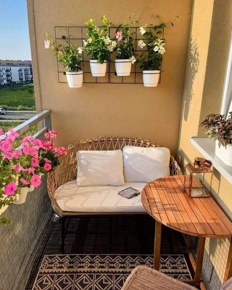 Apartment Porch, Balcony Decor Ideas, Small Apartment Balcony Ideas, Balkon Decor, Small Balcony Design, Apartment Patio Decor, Apartment Patio, Small Balcony Decor, Small Outdoor Spaces