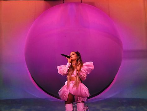 Sweetener World Tour, Tour Aesthetic, Sweetener Tour, Ariana Tour, Ariana Grande Concert, Albany New York, Ariana Grande Sweetener, Ariana Grande Photos, Concert Aesthetic