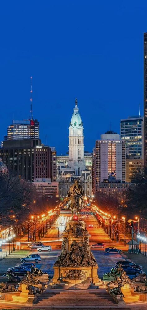 Statue Night Sky In City Philadelphia Travelling Destination Photography Philadelphia Usa, Night View, Night Time, View Photos, Good Night, Cityscape, New York Skyline, Philadelphia, Travel Destinations