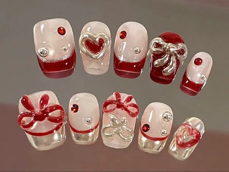 Red Nails Christmas Design, Christmas Nails Douyin, Christmas Jelly Nails, Christmas Nail Aesthetic, Christmas Douyin Nails, Christmas Coquette Nails, Red Nails Douyin, Douyin Christmas Nails, Red Douyin Nails