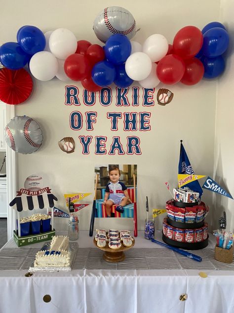 Rookie Of The Year Party Favors, Baseball One Year Old Party, Rookie Of The Year First Birthday Food, Rookie Of The Year First Birthday Cake, Rookie Of The Year First Birthday Decor, Rookie Of The Year First Birthday, Rookie Year First Birthday, Baseball Balloons, Baseball Theme Birthday Party