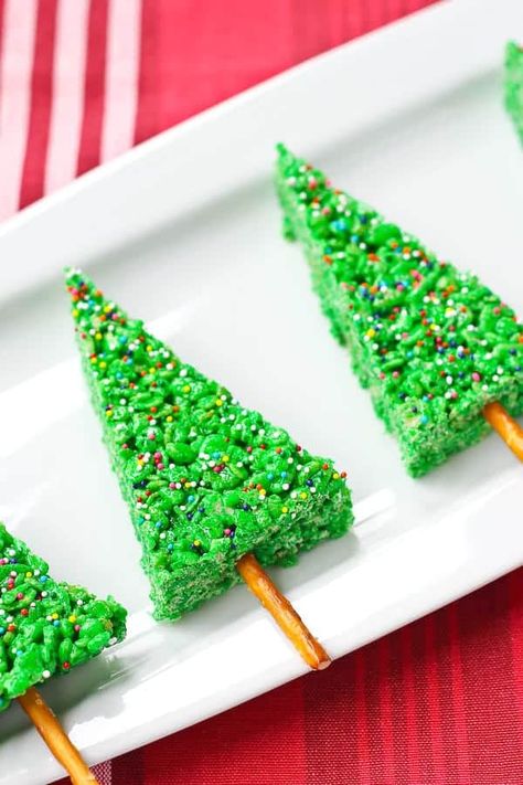 Tree Rice Krispie Treats, Krispie Treats Christmas, Dessert Mascarpone, Rice Krispie Treats Christmas, Christmas Tree Desserts, Pasta Alfredo, Thanksgiving Desserts Easy, Krispie Treats Recipe, Cake Mug