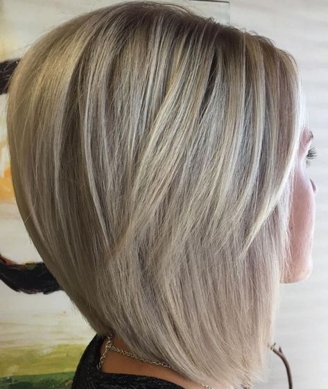 Layered Blonde Lob Graduated Haircut, Graduated Bob Hairstyles, Layered Blonde, Graduated Bob Haircuts, Stacked Haircuts, Long Bobs, Blonde Lob, Short Bobs, Stacked Bob Hairstyles