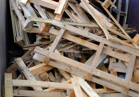 Industrial waste container filled with wooden pallets ready for recycling at an industrial recycling facility stock images Vector Mountain, Industrial Waste, Recycling Facility, Waste Container, House Materials, Wooden Pallets, Recycling, Stock Images, Stock Photos