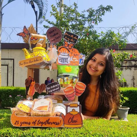 CHAI Bina chain kaha re? Made the cutest hamper for tea lovers 🤍🤍☕ WhatsApp 9679727880 for hamper requirements 🌸 #chaihamper #teahamper #countdownhamper #hampers #anniversarygift #birthdaygifting Anniversary Hamper Ideas, Chai Bina Chain Kaha Re, Diy Hampers, Anniversary Hamper, Coffee Hampers, Handmade Hamper, Food Hamper, Chai Masala, Hamper Ideas