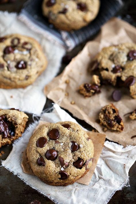 Best EVER healthy chocolate chip cookies | Chelsea's Messy Apron Chelsea's Messy Apron, Healthy Chocolate Chip Cookies, Breakfast Low Carb, Fit Recipes, Healthy Chocolate Chip, Flourless Chocolate, Diet Vegetarian, Healthy Chocolate, Healthy Cookies