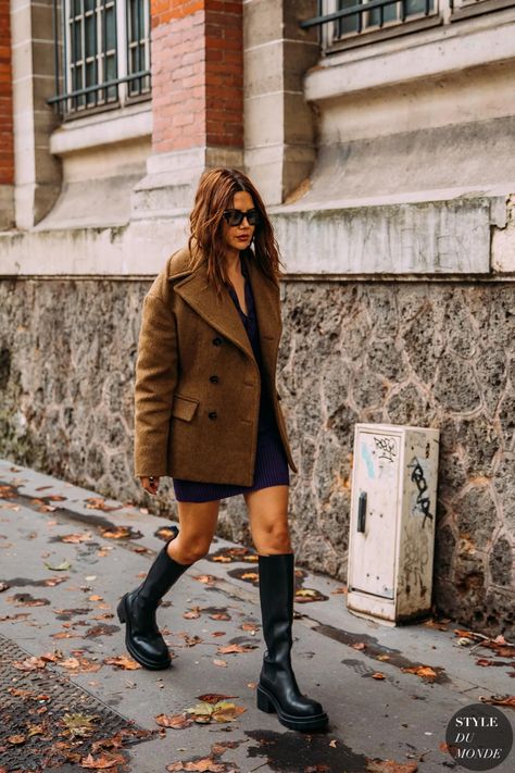 2022 Street Style, Christine Centenera, Reportage Photography, Coat Street Style, Mama Style, London Street Style, Street Style Winter, Paris Street Style, Autumn Street Style