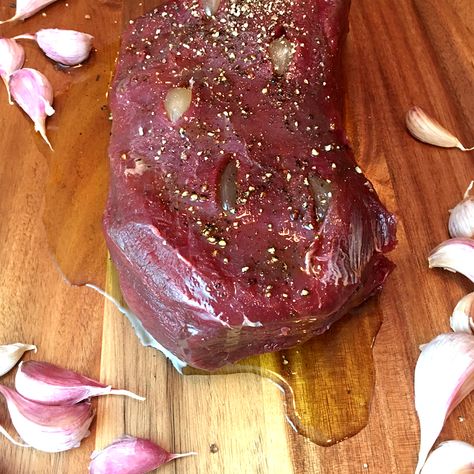 Garlic Studded Venison Roast | Wild Game Recipes | NevadaFoodies | Elk, Antelope and Venison Recipes Baked Beef Roast, Chuck Roast Recipe Oven, Diy Deli, Slow Roast Beef, Beef Shoulder Roast, Oven Roast Beef, Beef Roasts, Perfect Roast Beef, Venison Roast