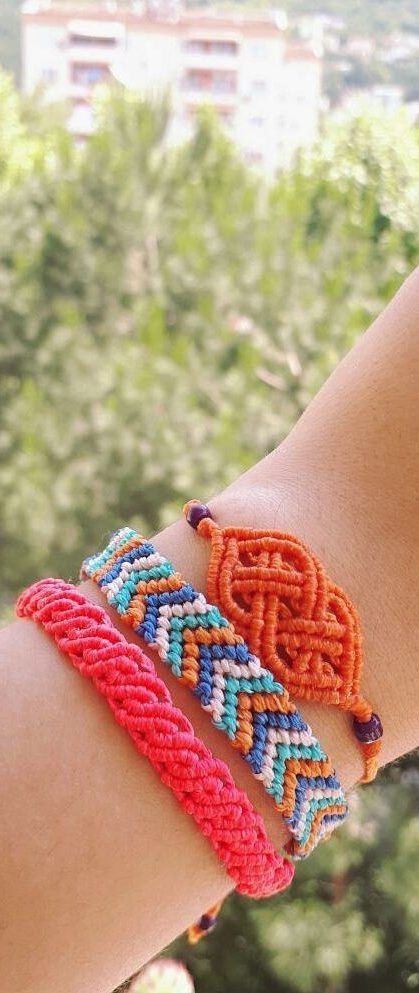 20+ Free Summer Flower Crochet Bracelet Pattern New 2019 - stunnerwoman. com Crochet Friendship Band, Beaded Crochet Bracelets Free Pattern, Free Crochet Bracelet Patterns, Crochet Bracelet Free Pattern, Crochet Bracelet With Beads, Crochet Bracelet Patterns, Crocheted Bracelets, Baby Mermaid Crochet, Free Crochet Patterns For Beginners