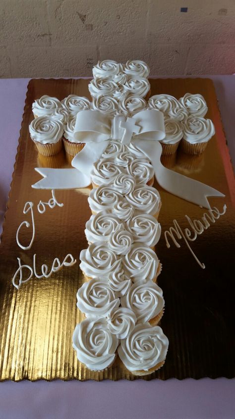 Confirmation Decoration Ideas, Simple First Communion Decorations, First Communion Cupcake Cake, Baptism Dessert Ideas, Birthday And Baptismal Decoration, Baptism For Girls Decoration, Confirmation Cupcakes Ideas, Confirmation Food Ideas, 1st Communion Decoration Ideas