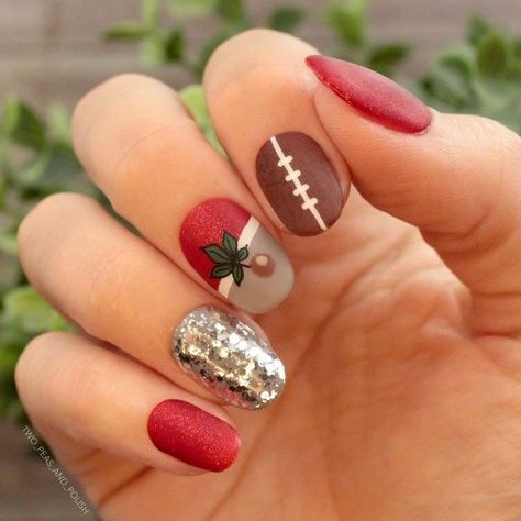 Osu Football Nails, Ohio State Nail Art, Osu Buckeye Nails, Football Season Nail Designs, Ohio State Football Nails, Nebraska Husker Nails, Football Theme Nails, Osu Nails Buckeyes, Ohio State Nails Designs