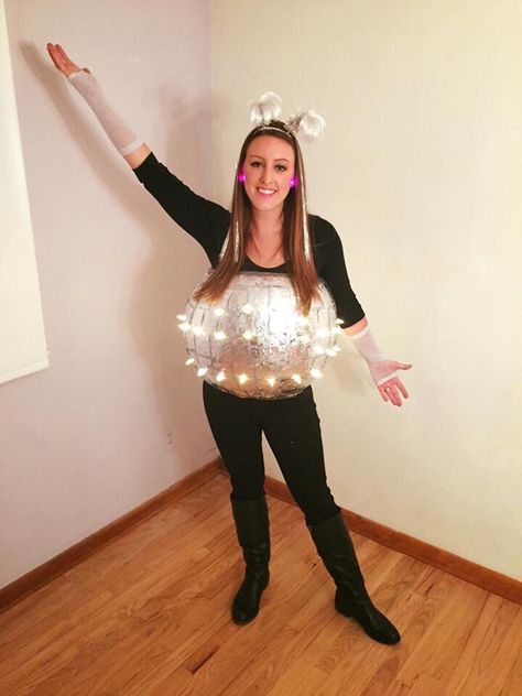 DIY Disco Ball Costume  (Or New Years Eve ball) New Years Eve Costume Ideas, New Year’s Eve Costume, New Year Costume Ideas, New Years Costume, New Years Eve Costume, Disco Costume Diy, New Years Eve Images, New Years Eve Ball, Diy Disco Ball