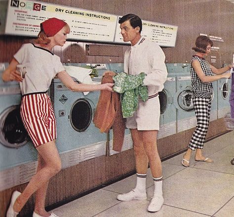 This laundromat ad illustrates clearly why men shouldn't do their own laundry. Those shorts used to be pants. Next time he washes them, they'll be Speedos. Laundry Dry Cleaning, Coin Laundry, Laundry Mat, Laundry Shop, Make Do And Mend, Vintage Laundry, Retro Ads, Vintage Memory, Dirty Laundry