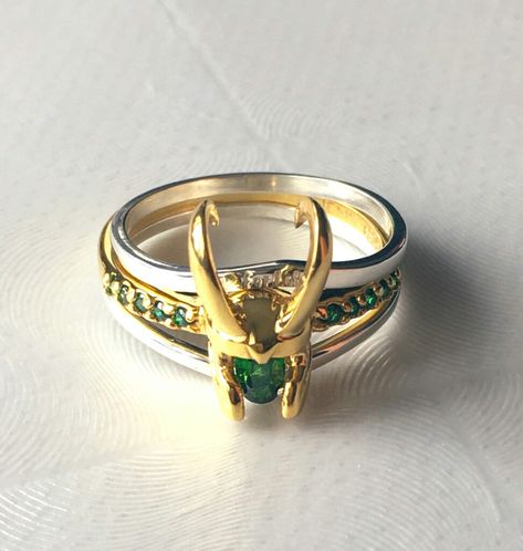 Marvel Jewelry, Marvel Fashion, Fandom Jewelry, Marvel Clothes, Marvel Merchandise, Marvel Images, Loki Marvel, Marvel Films, Oh My God