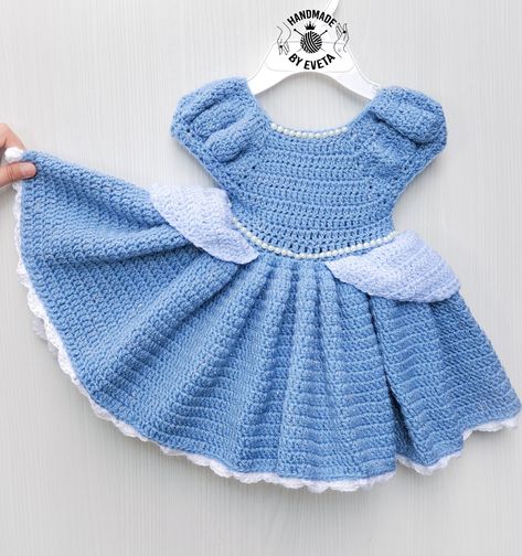 Crochet Princess Dress Adult, Crochet Princess Dress, Crochet For Babies, Disney Kızları, Crochet Girls Dress Pattern, Baby Dress Tutorials, Cinderella Outfit, Crochet Baby Projects, Crochet Baby Costumes