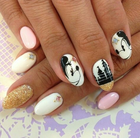 Disney castle mickey and minnie pink gold white nail Gold Disney Nails, Disney Castle Nails, Castle Nails, Mickey Nails, White Glitter Nails, Nail Art Disney, Nail Art Designs Diy, Really Cute Nails, Disney Nails