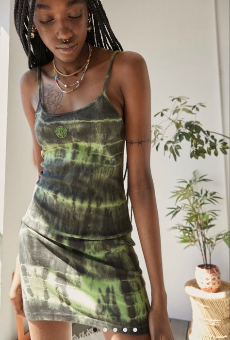 Bubble Logo, Cami Mini Dress, Green Fits, Mini Cami Dress, Dye Dress, Urban Dresses, Tie Dye Dress, Tie And Dye, Tie Dye Print