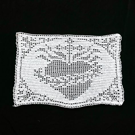 approx. 10,000 stitches 40x35 cm Filet Crochet, Textile Artists, Sacred Heart, Dubai, Paris, Photo And Video, Instagram Photos, Instagram Photo, Crochet