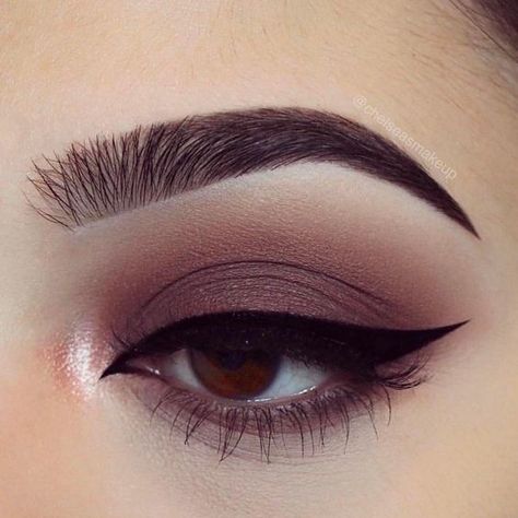 Our readers choose these products for longer, lusher, healthier lashes Maquillaje Cut Crease, Makeup Hooded Eyes, Natural Eye Makeup Tutorial, Eyebrow Shapes, Black Tones, Smink Inspiration, Smoky Eyes, Makijaż Smokey Eye, Winged Liner