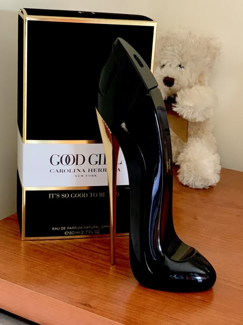 New in collection#goodgirl#carolinaherrera Goodgirl Perfume Black, Classy Perfume, Good Girl Perfume, Carolina Herrera Good Girl, Perfume Chanel, Expensive Perfume, Fragrances Perfume Woman, Perfume Collection Fragrance, Perfume Scents