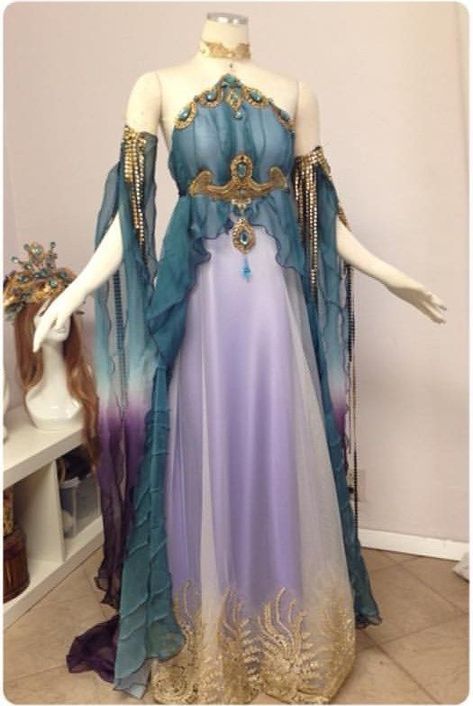 Firefly Path, Different Wedding Dresses, Arabian Dress, Lily Potter, Fair Outfits, Fantasy Dresses, Royal Dresses, Fantasy Gowns, Family Tradition