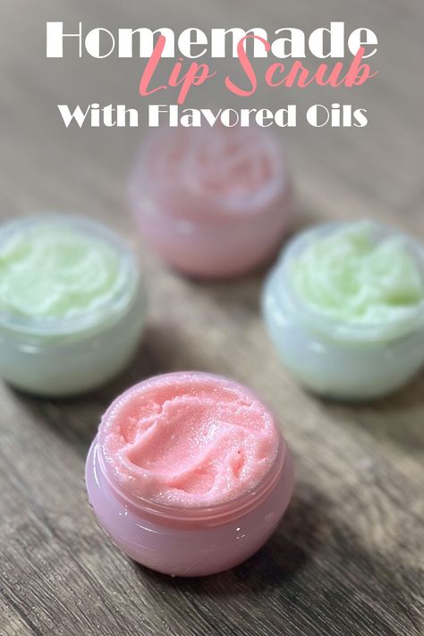 Handmade Heroes Lip Scrub, Lol Scrub Diy, Best Lip Scrub Recipe, Edible Lip Scrub Recipe, Emulsified Lip Scrub Recipe, Christmas Lip Gloss Ideas, Lip Exfoliator Diy Homemade, Lip Scrubs Exfoliating, Easy Lip Scrub Recipes