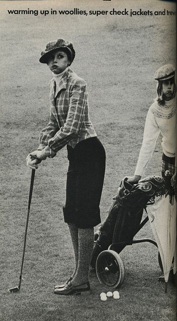 So chic.  I'd love some plus fours if anyone knows where I can get any from, or has a pattern for them? 70's golf chic. Golf Images, Golf Attire Women, Plus Fours, Best Golf Clubs, Womens Golf Fashion, Classic Golf, Golf Design, Golf Trip, Playing Golf