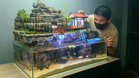 build a diorama aquarium and filter waterfall using styrofoam Fish Tank Waterfall, Diorama Aquarium, Wall Aquarium Ideas, Wall Aquarium Design, Aquarium Waterfall, Diy Aquarium Decor, Lego Fish, Fish Tank Wall, Aquarium Diy