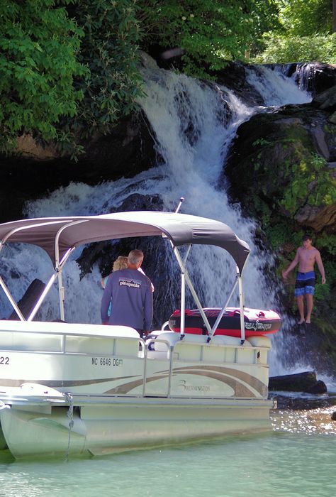 Lake Glenville, North Carolina, with waterfalls and surrounded by mountains - near Cashiers. Cashiers Nc, Carolina Mountains, California Camping, North Carolina Travel, Nc Mountains, Camping Places, North Carolina Mountains, Mountains Landscape, North Carolina Homes