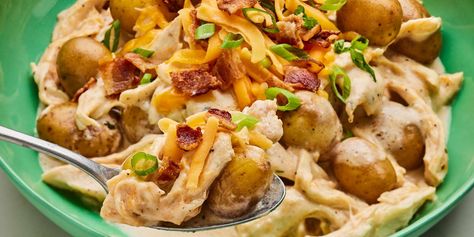 Slow Cooker Loaded Chicken and Potatoes Loaded Chicken And Potatoes, Loaded Chicken, Ranch Sauce, Creamy Ranch, Chicken And Potatoes, Hearty Meal, Slow Cooker Dinner, Chicken Slow Cooker Recipes, Potatoes Recipe