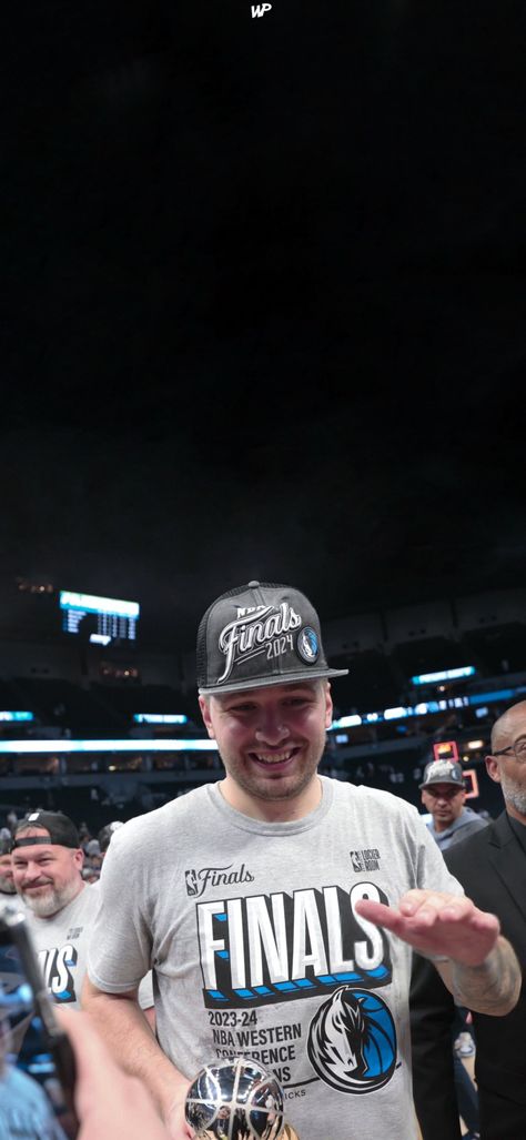 Luka Doncic Wallpaper, Luka Doncic, Nba Wallpapers, Football And Basketball, Basketball Pictures, Aesthetic Backgrounds, New Era, Nba, Basketball