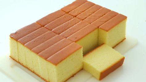 Castella Recipe, Castella Cake Recipe, Resep Cake, Sponge Cake Recipes, Tasty Chocolate Cake, Kitchen Cookbook, Slices Recipes, Japanese Sweets, Moist Cakes