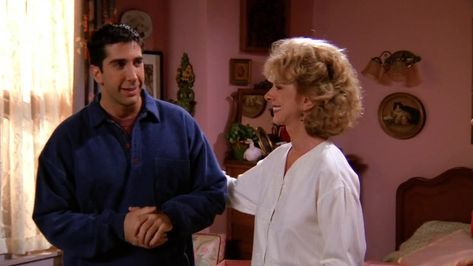 Christina Pickles, Friends 1994, Matt Leblanc, David Schwimmer, Friends Season, Matthew Perry, Warner Brothers, Group Of Friends, Jennifer Aniston